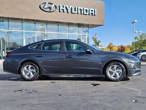 Used 2023 Hyundai Sonata SE image 2