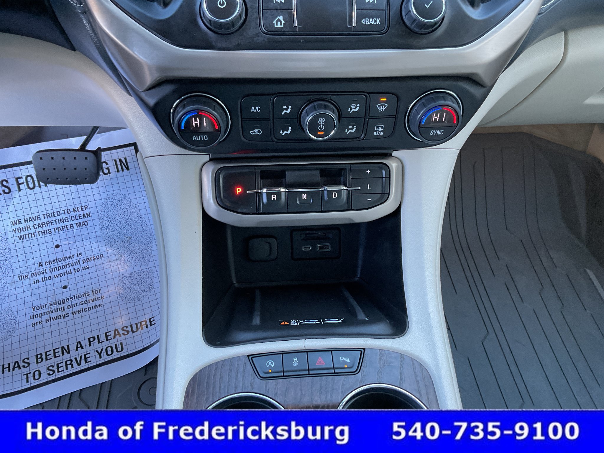 Used 2023 GMC Acadia Denali w/ Denali Ultimate Package FWD image 40