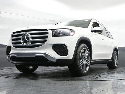 New 2025 Mercedes-Benz GLS 450 4MATIC image 45