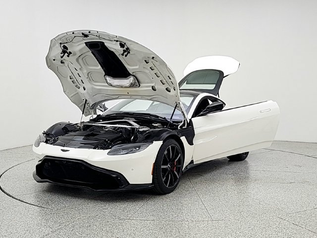 Used 2020 Aston Martin V8 Vantage Coupe RWD image 9