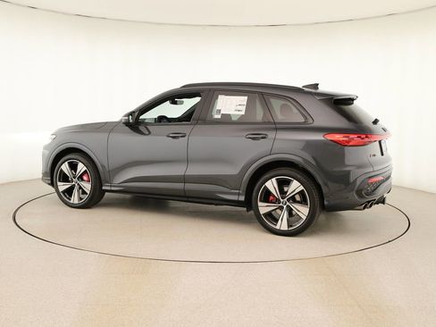 New 2025 Audi SQ5 Premium Plus image 3