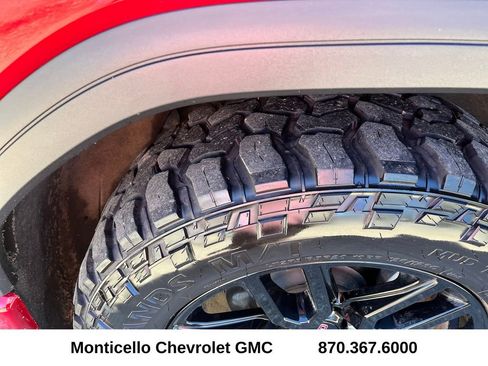 Used 2024 GMC Sierra 1500 Elevation image 30