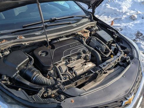 Used 2018 Chevrolet Cruze LT image 20