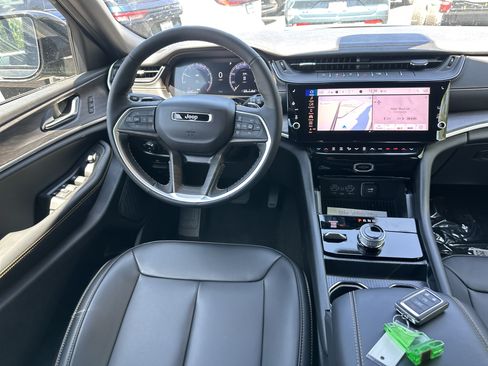 New 2026 Jeep Grand Cherokee L Limited AWD/4WD image 29