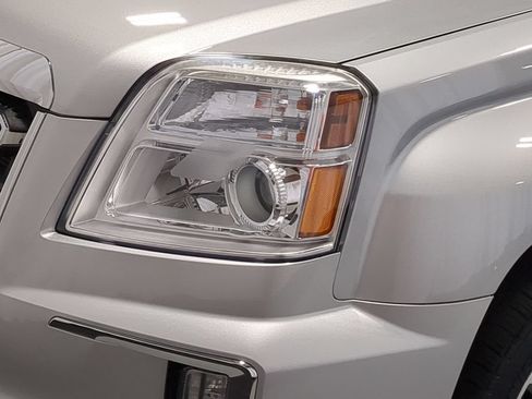 Used 2017 GMC Terrain SLT w/ Open Road Package AWD/4WD image 14