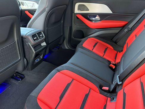 Certified 2025 Mercedes-Benz GLE 53 AMG 4MATIC image 21