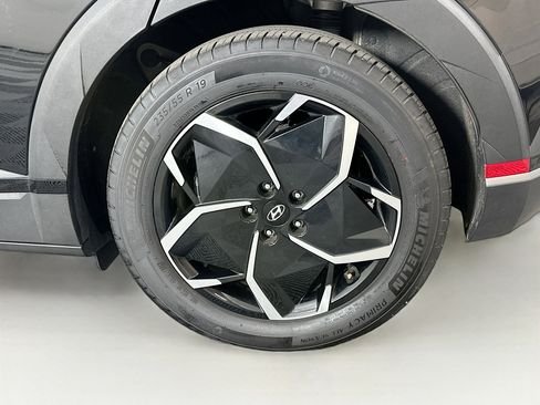 Used 2024 Hyundai Ioniq 5 SEL image 11