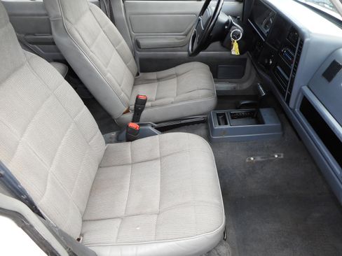 Used 1996 Jeep Cherokee 4WD 4-Door image 28