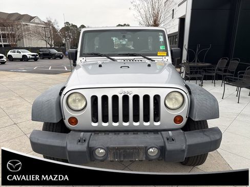 Used 2012 Jeep Wrangler Unlimited Sport w/ Connectivity Group image 2