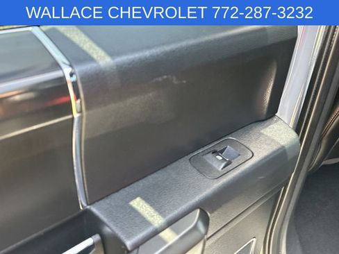 Used 2019 Ford F150 Lariat w/ Equipment Group 502A Luxury AWD/4WD image 12