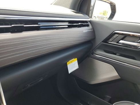 New 2025 GMC Sierra EV Denali AWD/4WD image 25