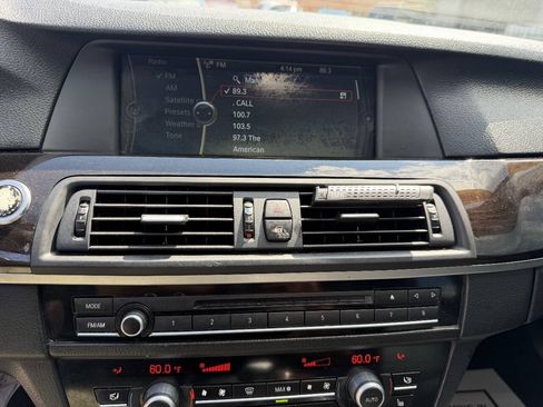 Used 2011 BMW 528i Sedan RWD image 11