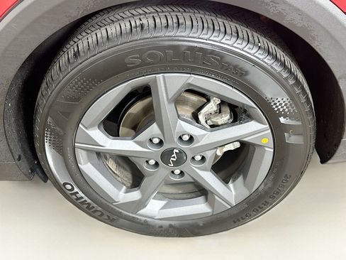 Used 2025 Kia K4 FWD image 11