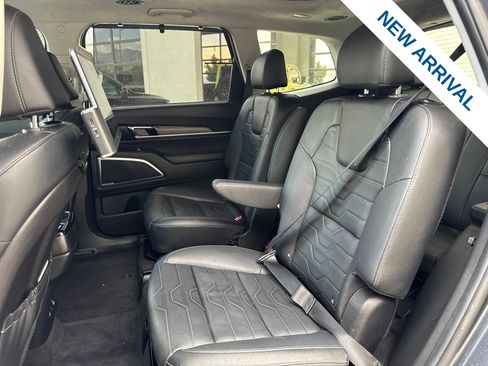 Used 2022 Kia Telluride SX w/ SX Prestige Package AWD/4WD image 17