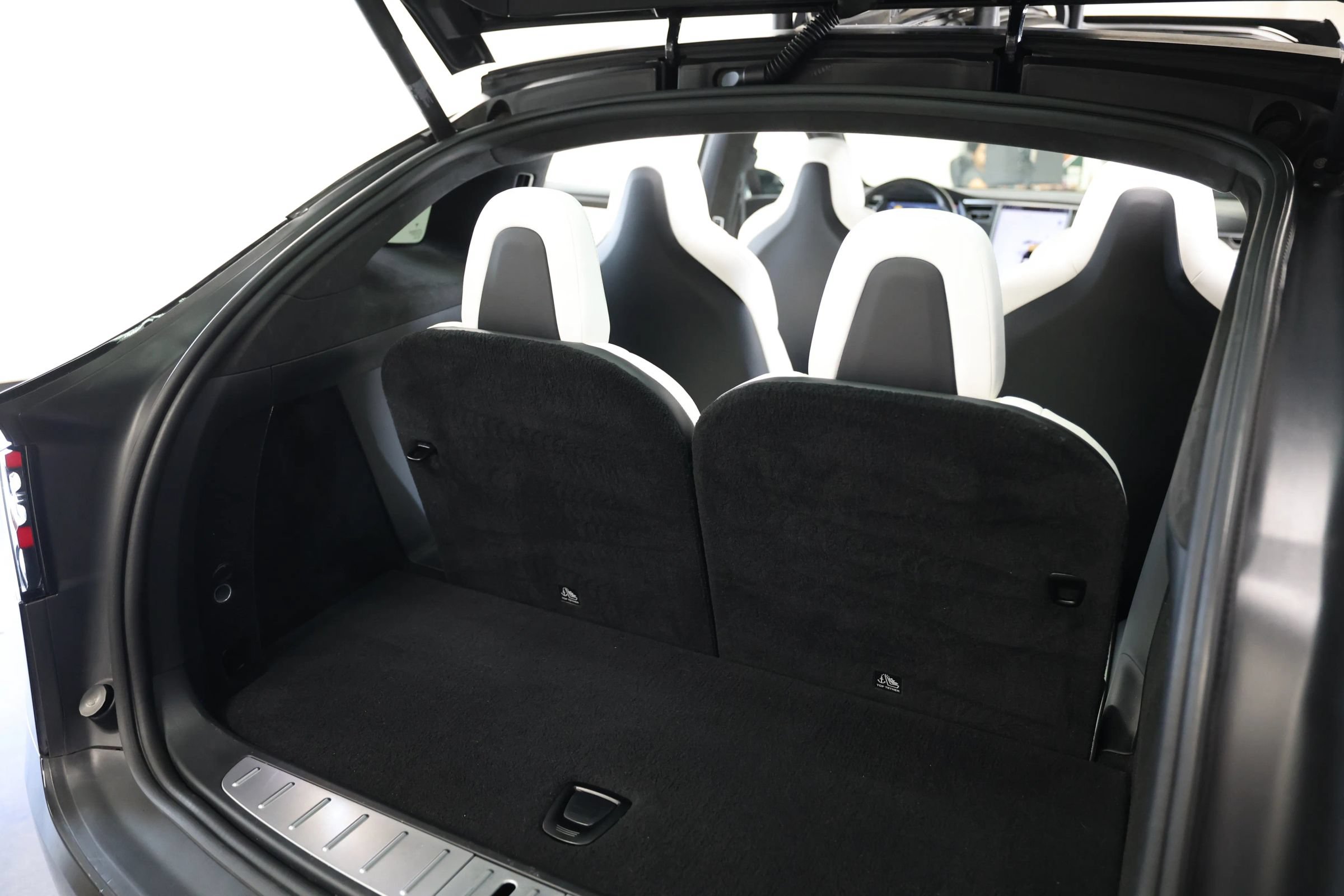 Used 2017 Tesla Model X 90D AWD/4WD image 53