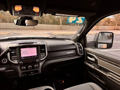Used 2024 RAM 2500 Big Horn image 30