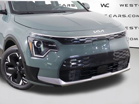 Used 2023 Kia Niro Wind FWD image 50