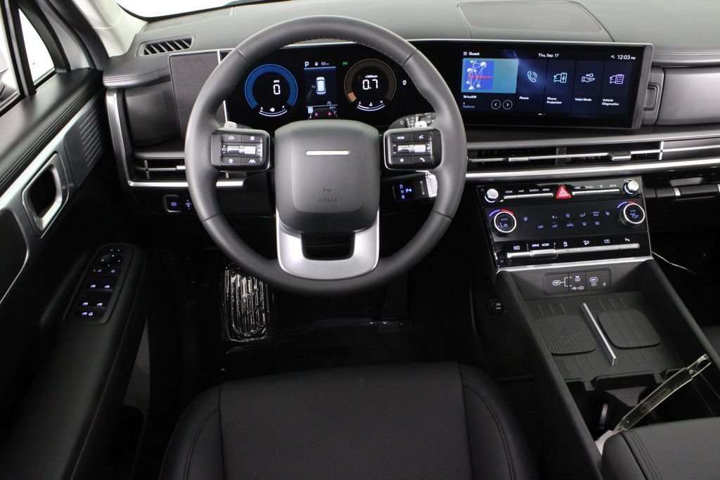 Used 2026 Hyundai Santa Fe SEL FWD image 8