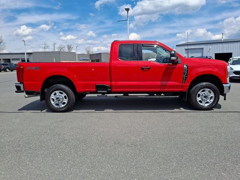 Certified 2025 Ford F350 XLT AWD/4WD image 7