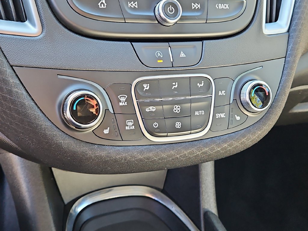 Used 2024 Chevrolet Malibu LT FWD image 32