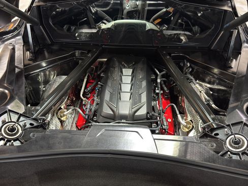 Used 2024 Chevrolet Corvette Stingray Premium Cpe w/ Z51 Performance Package RWD image 29