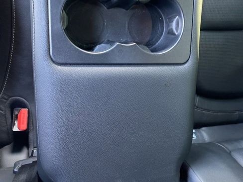 Used 2019 Jaguar F-PACE S image 35