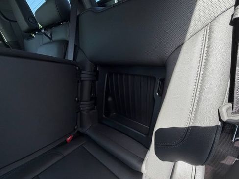New 2026 GMC Sierra 1500 SLT AWD/4WD image 24