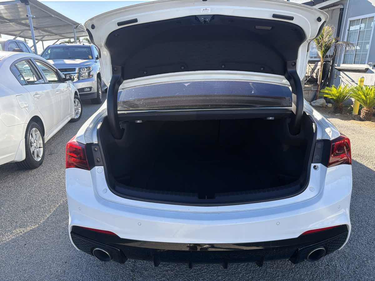 Used 2018 Acura TLX w/ Technology & A-SPEC Package FWD image 16