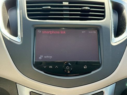 Used 2016 Chevrolet Trax LTZ FWD image 28