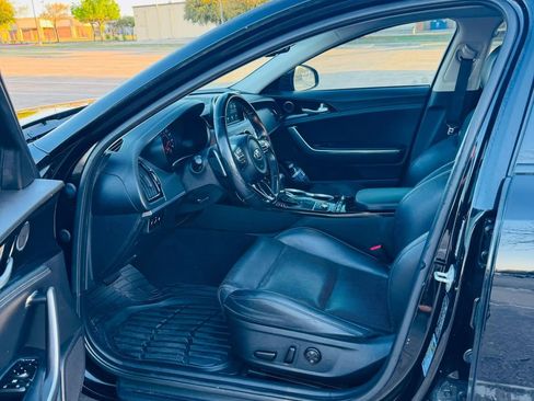 Used 2019 Kia Stinger AWD/4WD image 11