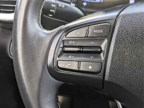 Used 2023 Hyundai Venue Limited w/ Cargo Package FWD image 29