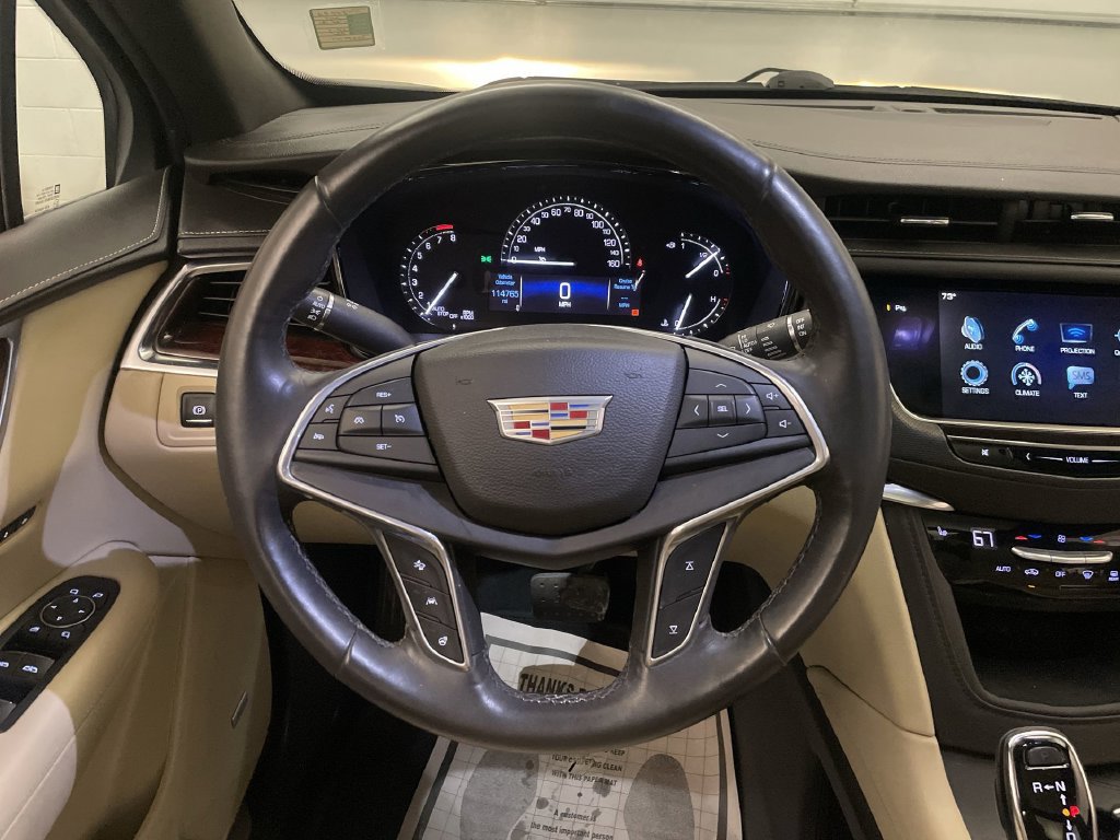 Used 2017 Cadillac XT5 Luxury w/ Driver Awareness Package FWD image 5