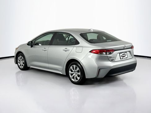Used 2024 Toyota Corolla LE image 9