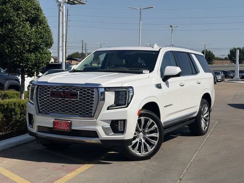 Used 2021 GMC Yukon Denali w/ Denali Premium Package RWD image 2
