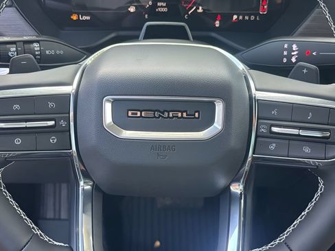 New 2026 GMC Acadia Denali w/ Super Cruise Package FWD image 11