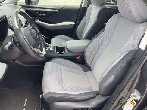 Used 2023 Subaru Outback Premium AWD/4WD image 36