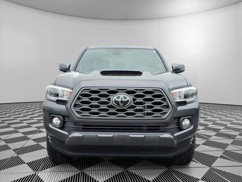 Used 2023 Toyota Tacoma TRD Sport w/ Technology Package AWD/4WD image 2