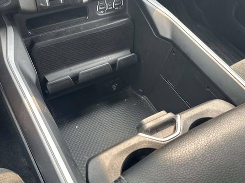 Used 2022 RAM 1500 Big Horn AWD/4WD image 30