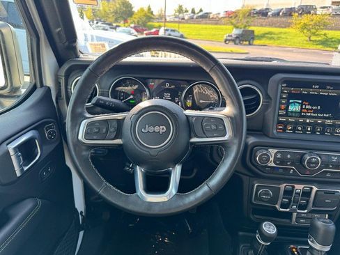 Used 2023 Jeep Wrangler Unlimited Sahara w/ Cold Weather Group AWD/4WD image 12