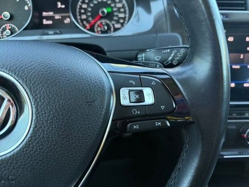 Used 2018 Volkswagen Golf Alltrack SE image 18