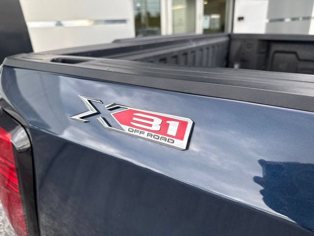 Certified 2020 GMC Sierra 1500 SLE w/ SLE Value Package AWD/4WD image 12