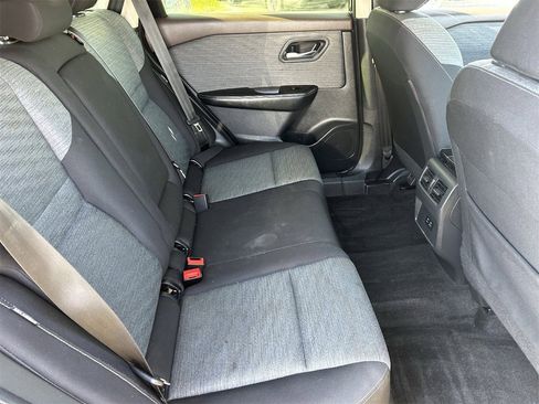 Certified 2023 Nissan Rogue SV image 11