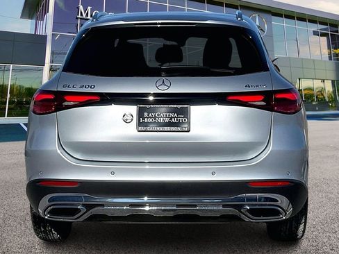 Used 2026 Mercedes-Benz GLC 300 4MATIC image 4
