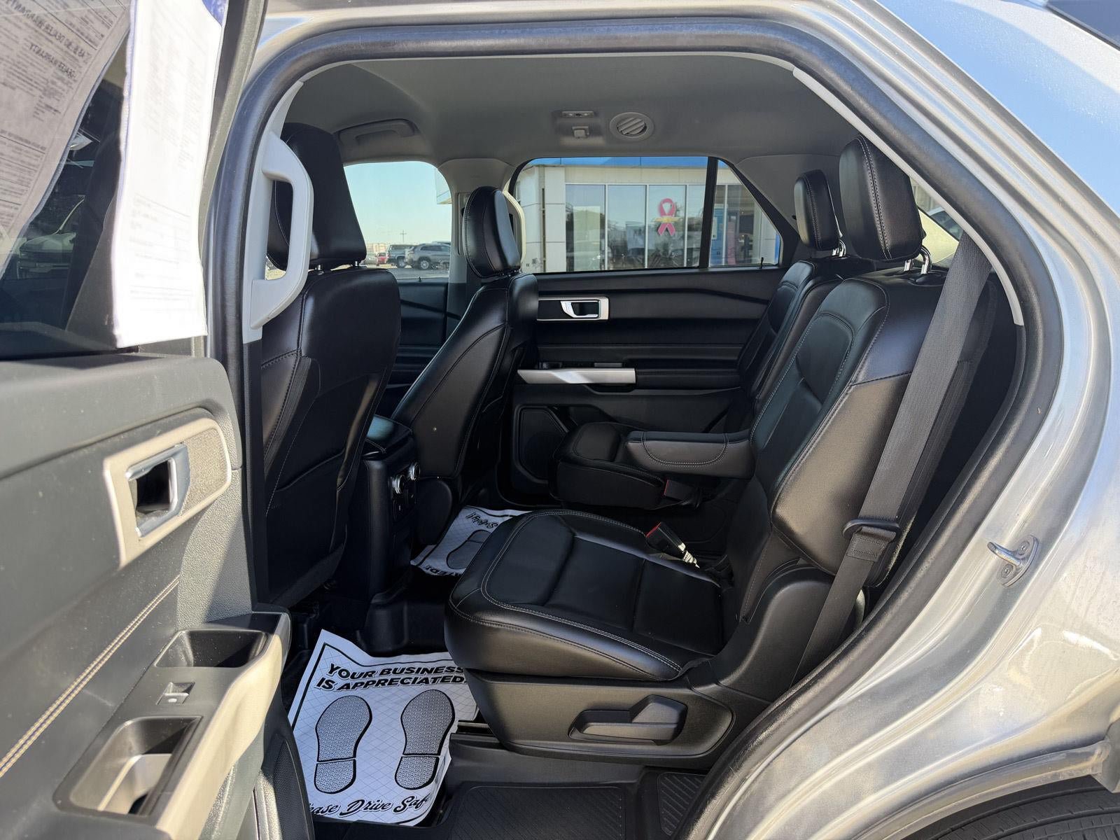 Used 2023 Ford Explorer XLT w/ Equipment Group 202A AWD/4WD image 10