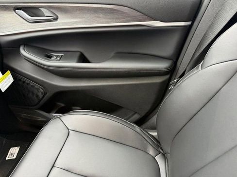 New 2025 Jeep Grand Cherokee L Limited image 31