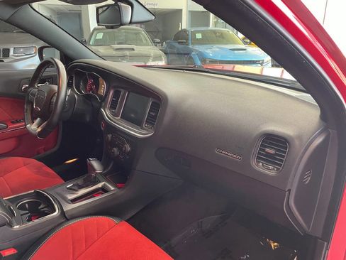 Used 2016 Dodge Charger SRT Hellcat w/ Harman/Kardon Audio Group image 29