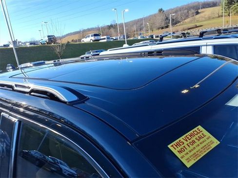 Used 2022 Jeep Grand Wagoneer Series III image 5