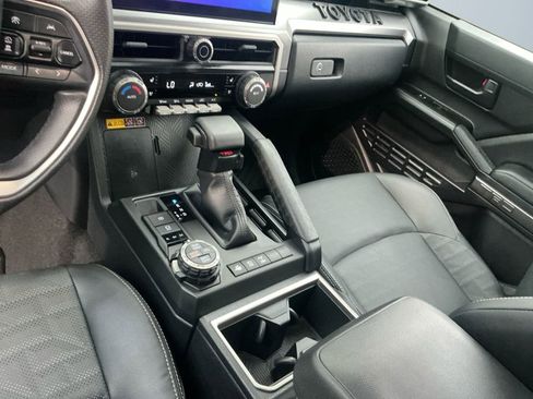 Used 2025 Toyota 4Runner TRD Off-Road Premium w/ Tow Technology Package AWD/4WD image 12