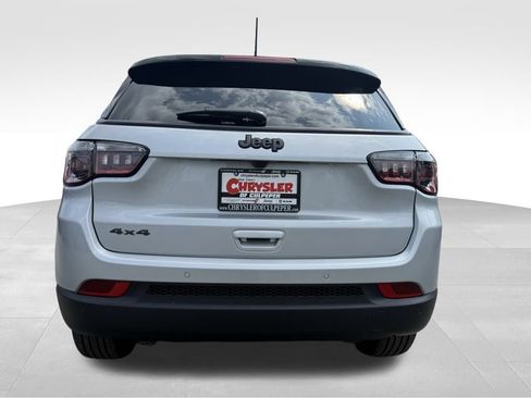 New 2025 Jeep Compass Limited w/ Sun & Sound Group image 14