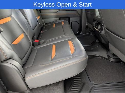 Used 2023 GMC Sierra 1500 AT4 w/ AT4 Premium Package AWD/4WD image 33